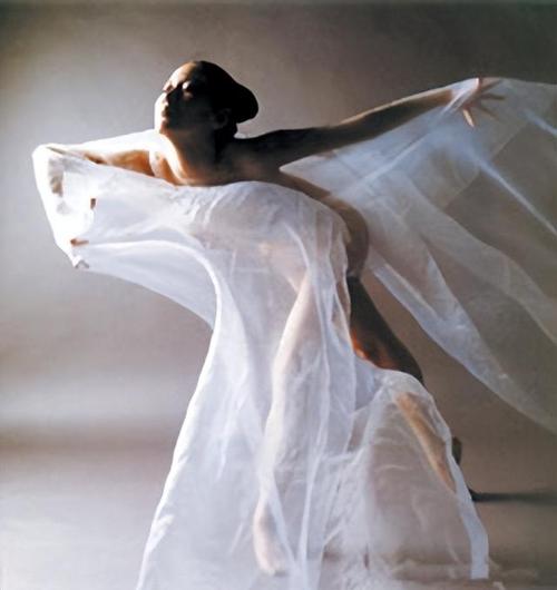 祼体少女艺术照好看吗？欣赏绝美图片被惊艳到！