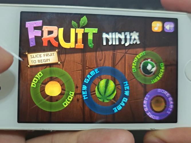 蔬菜忍者和水果忍者哪个好玩？两款游戏大对比！