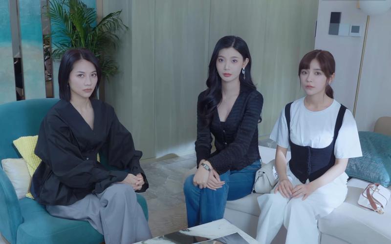 玩转完蛋我被美女包围了蛋糕:六位美女等你攻略