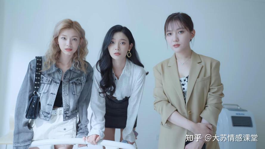 这是什么神仙网吧？我被美女包围了！