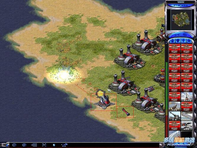 体验红警2共和国之辉变态地图:埃菲尔铁塔,全新挑战