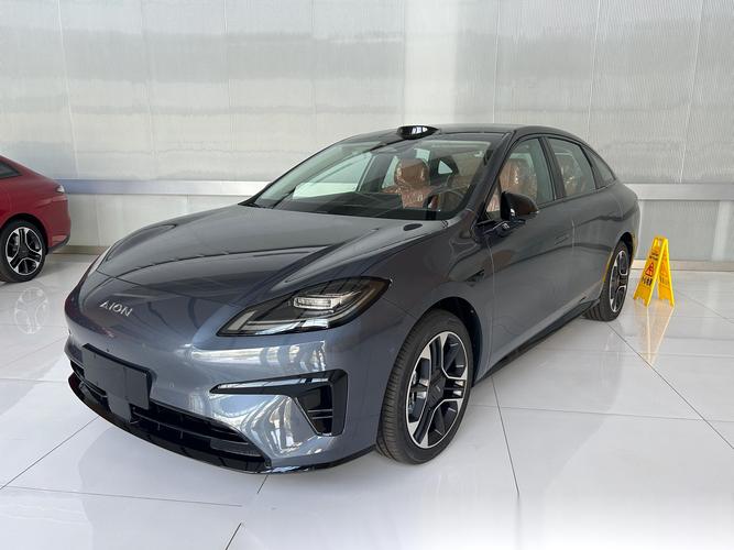 想体验速度与激情?来玩极速哈士奇吧!