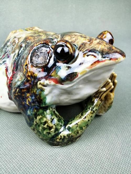 寻找青蛙瓷器?这些地方数量最多!