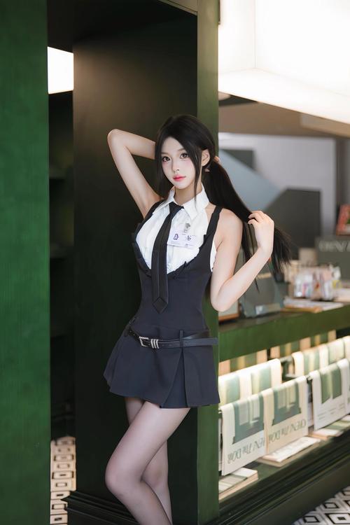 热辣可爱制服诱惑！超人气手游推荐及玩法介绍