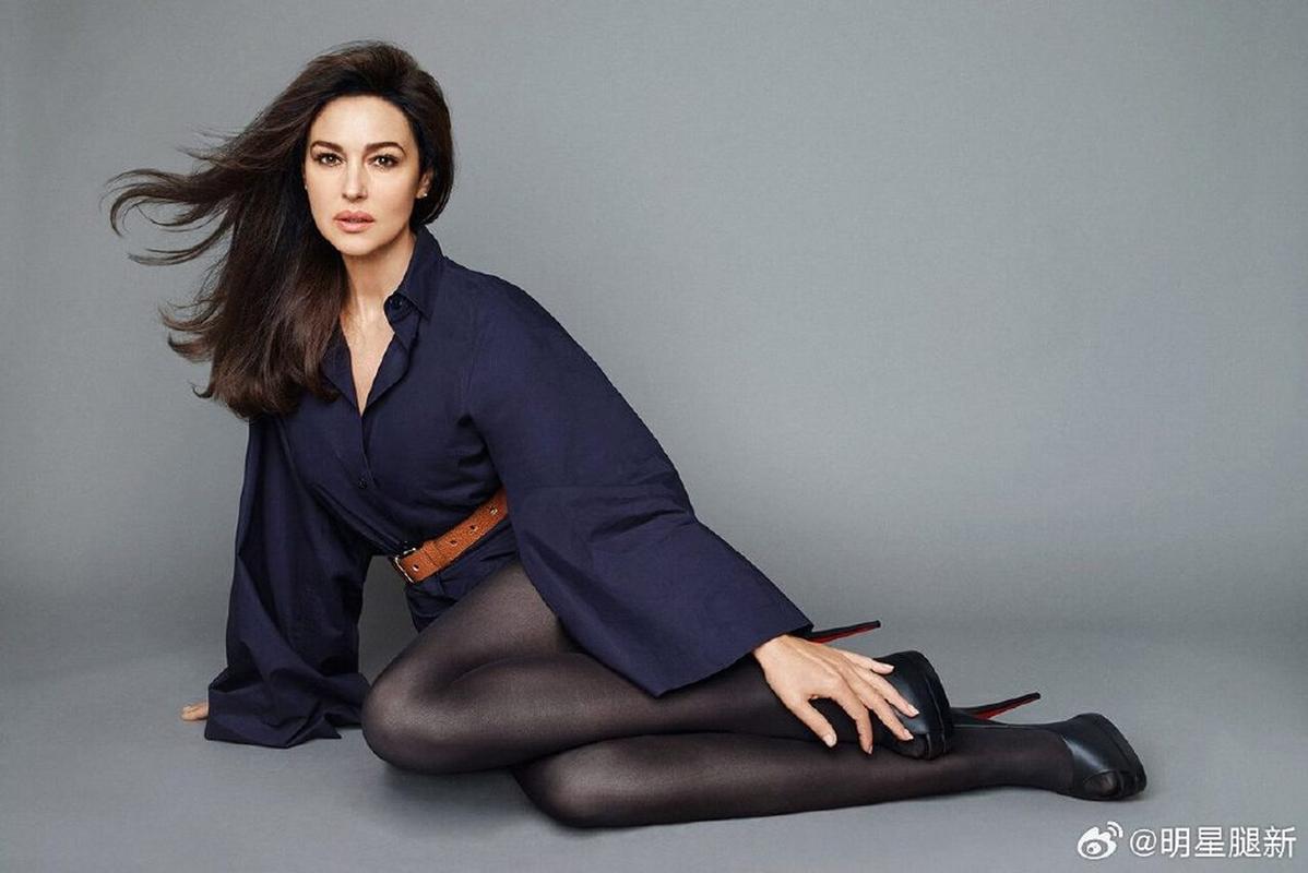 时尚女王莫妮卡安卓版：华丽服饰等你解锁