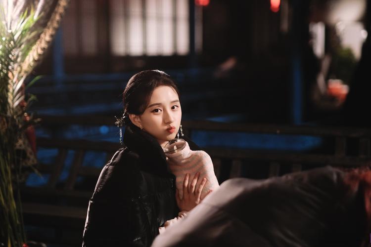 追剧必备!爱与诱惑第1季EP5官方网站高清资源