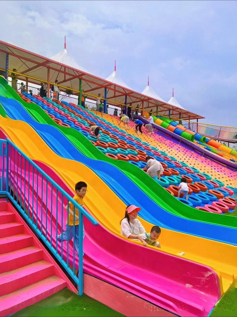 寻找欢乐岛官方网站?这里有你想要的游乐信息