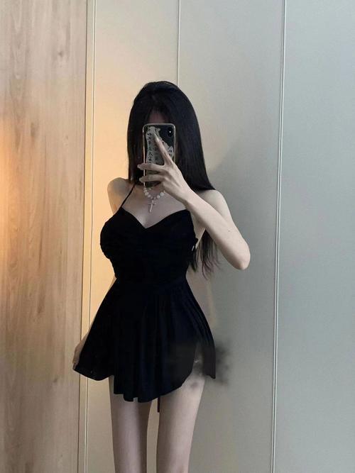 解锁辣妹秘密:帮助辣妹游戏介绍,超强代入感的游戏世界