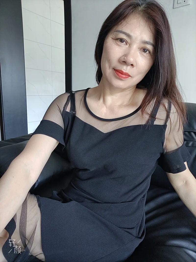 想下载徐娘半老第二季S9官方正式版？这里有最新下载链接！