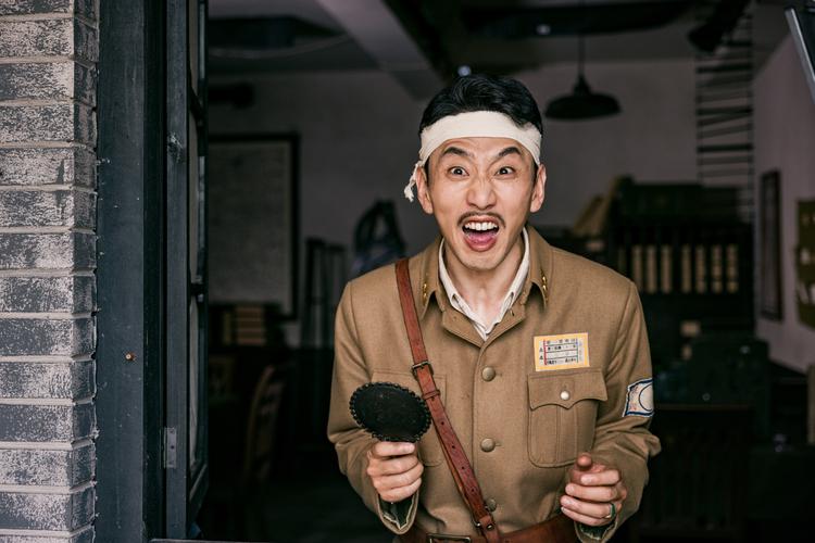 打工人张伟版本大全集：体验平凡打工生活