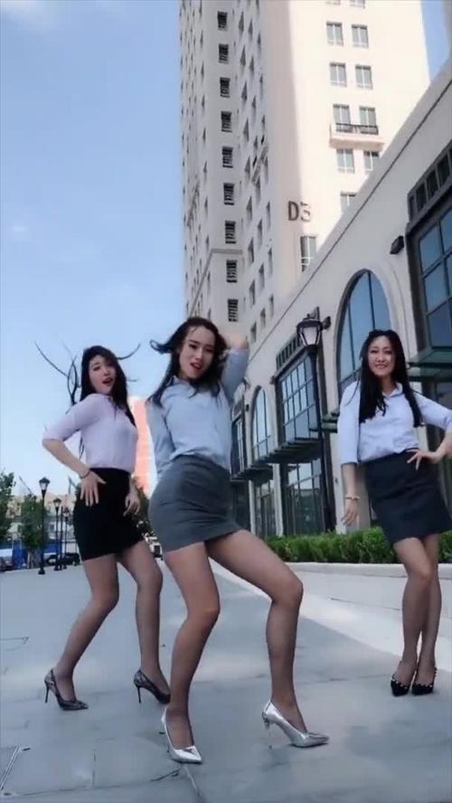 想看黑丝小说？官方正式版下载最新版来了！