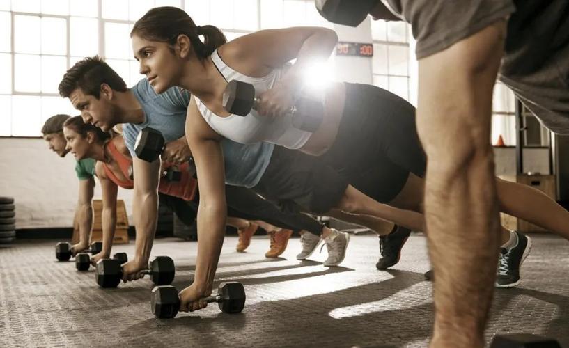 想体验私教生活?健身教练补课游戏带你玩转!