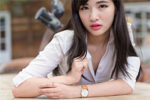 解锁性感女郎！冠军II:女郎帝国安卓汉化版下载地址