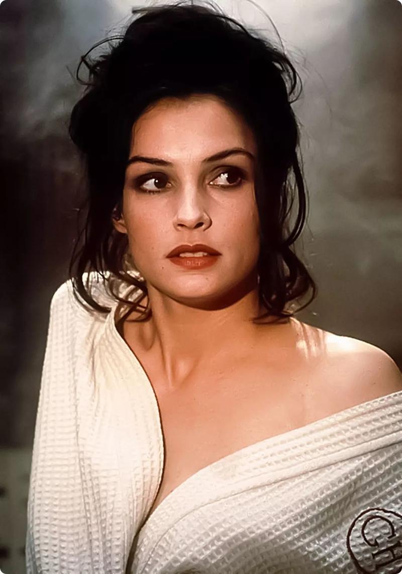 冠军II女郎帝国版本大全：完整版在线观看及游戏攻略