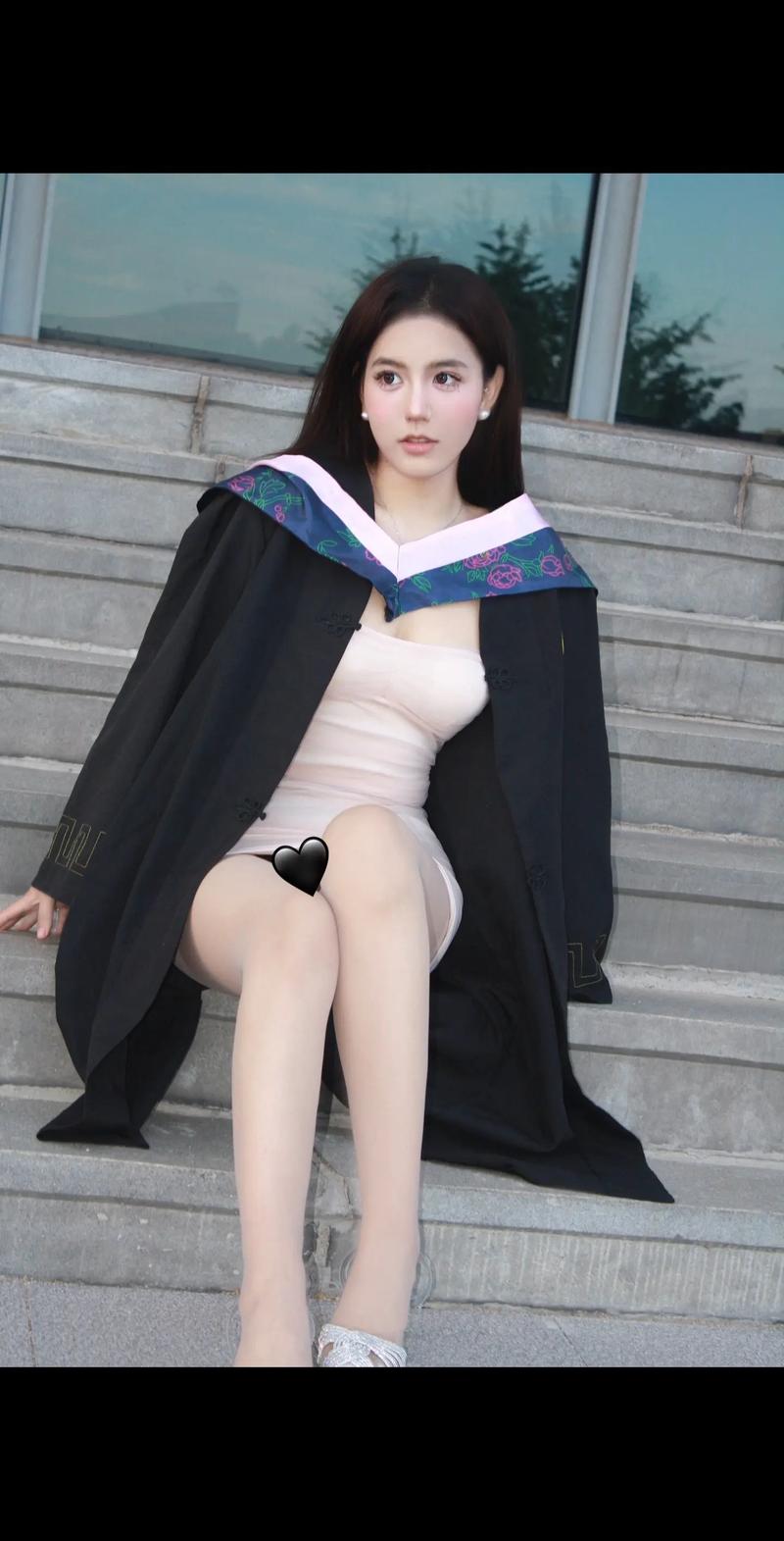 S1-S2我的大学生活:你弟弟迷恋的游戏是哪些?