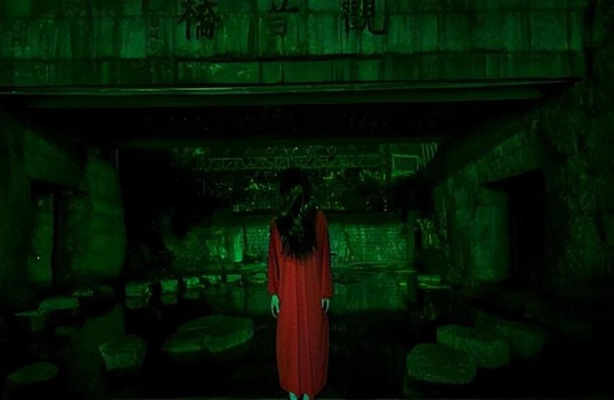 屋内有鬼版本大全：从民间传说到电影改编