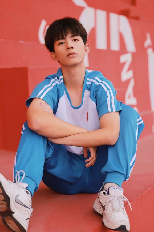 想重返青春？重返少年S2官方网站等你来！