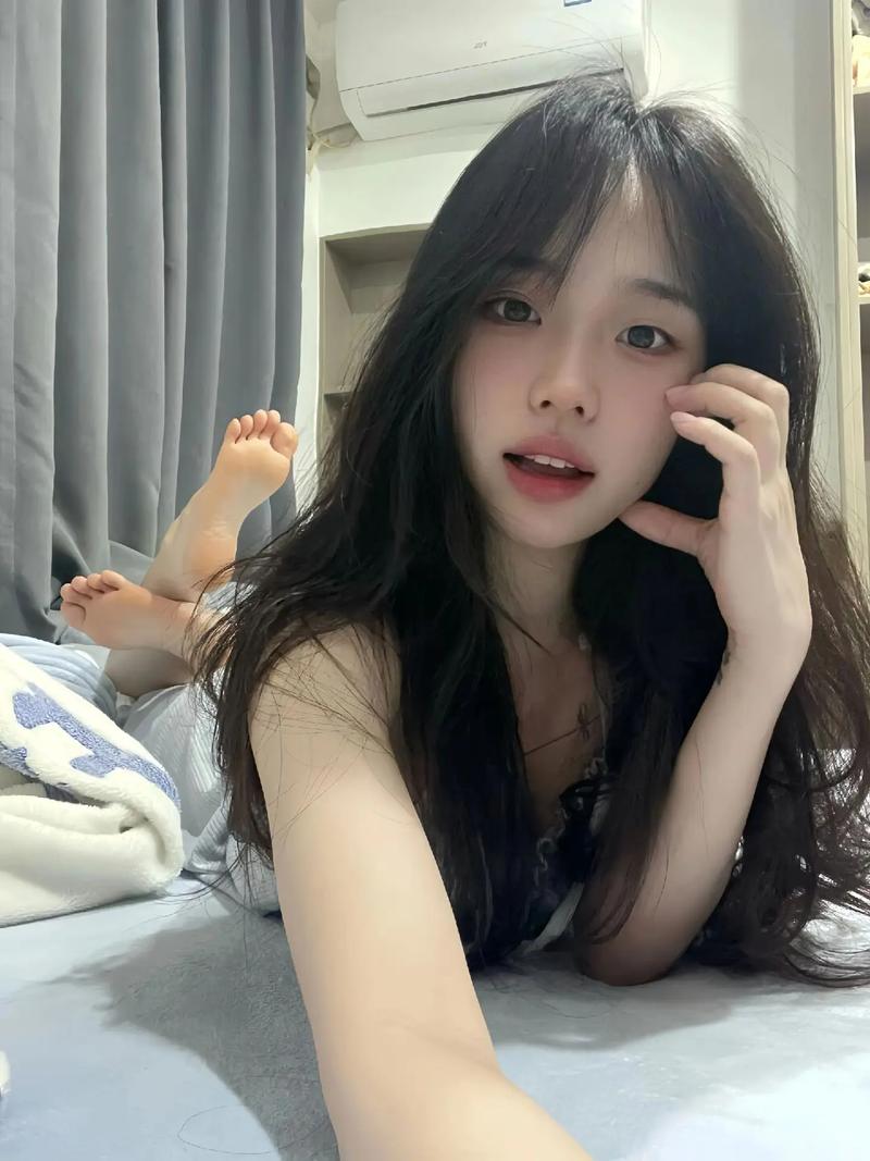 女大学生沉迷最新版本游戏,如何引导她走出来?