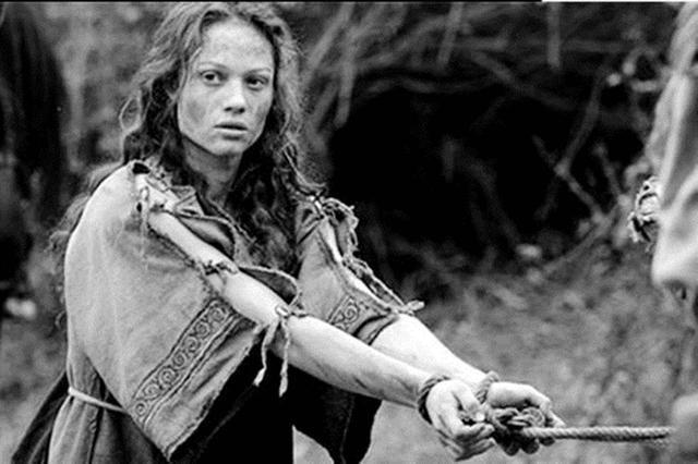 奴隶训练官网：虚拟与现实：探索奴隶训练的残酷真相