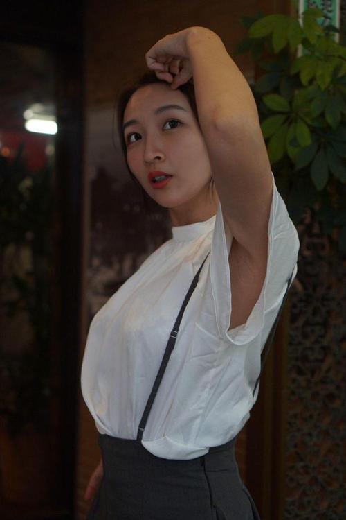 美女人妻极限发射下载地址大全：高品质图片在线观看