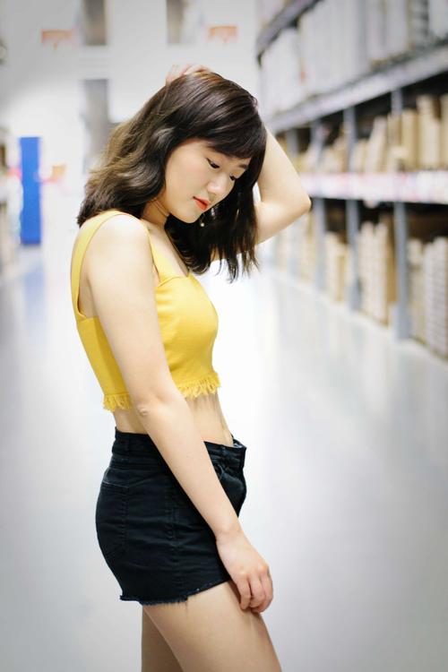 解锁性感女郎！冠军II:女郎帝国安卓汉化版下载地址