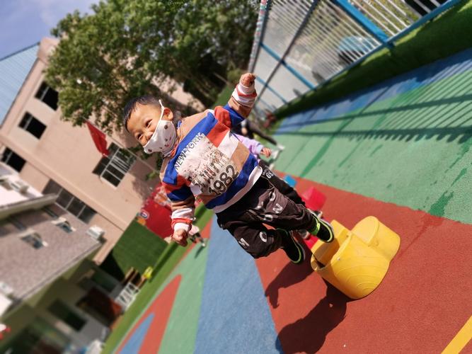 归巢游戏下载安装：帮助小鸟护蛋回家，快来挑战！