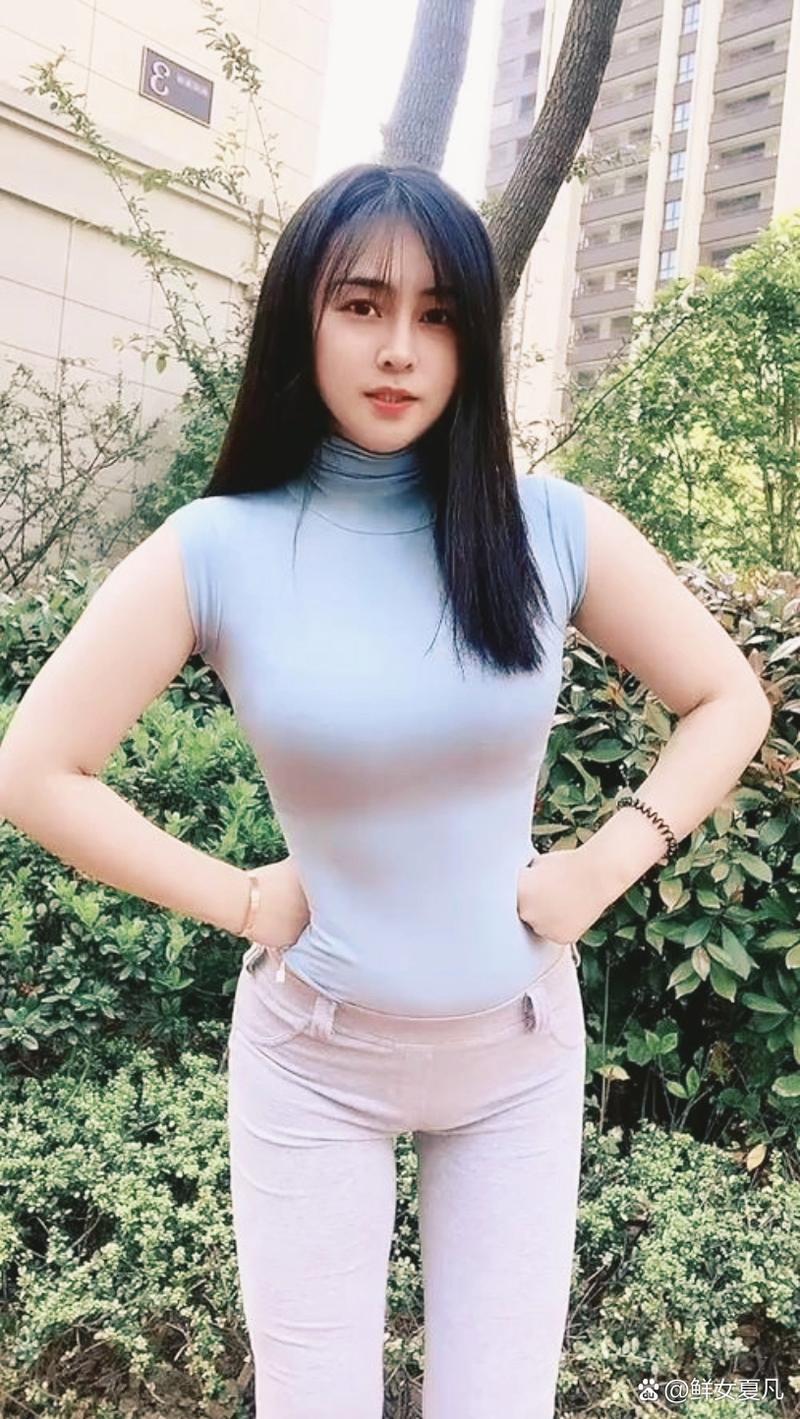 想玩我的性感邻居？最新版下载地址就在这里