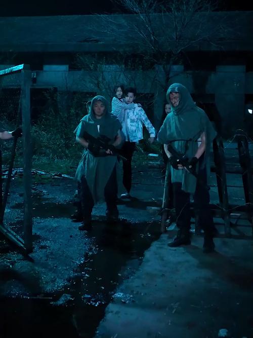 世界末日生存记:9527和他的ACG绅士游戏