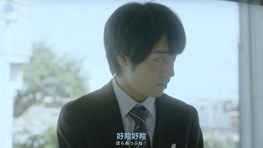 魔术师35岁了，还在玩杨过游戏？你猜他玩什么？