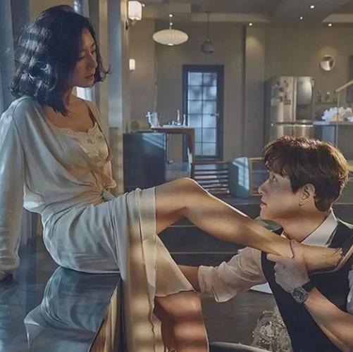 我的女友被卖妓院,求更新地址,真相令人心碎