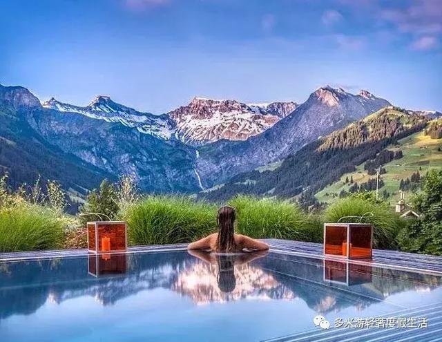 揭秘雪山别墅：三个女孩的火辣做爱假期全记录