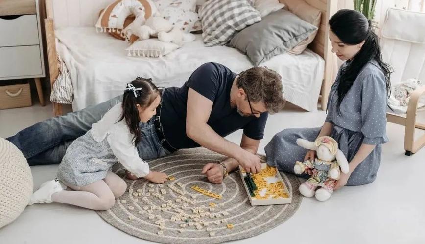 再婚家庭的奇妙故事:游戏推荐,带你体验另类家庭生活