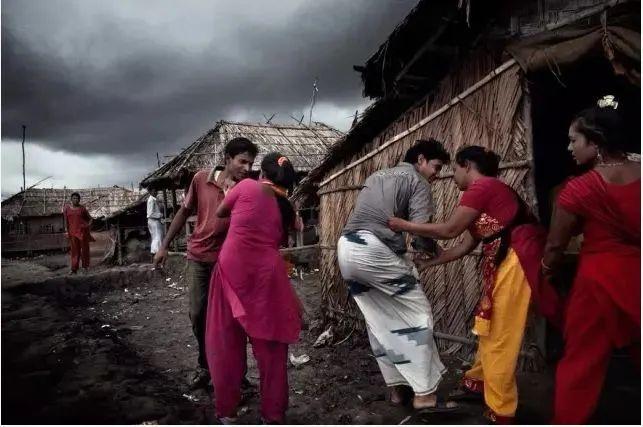 女朋友被拐卖到妓院，下载地址还原事件经过