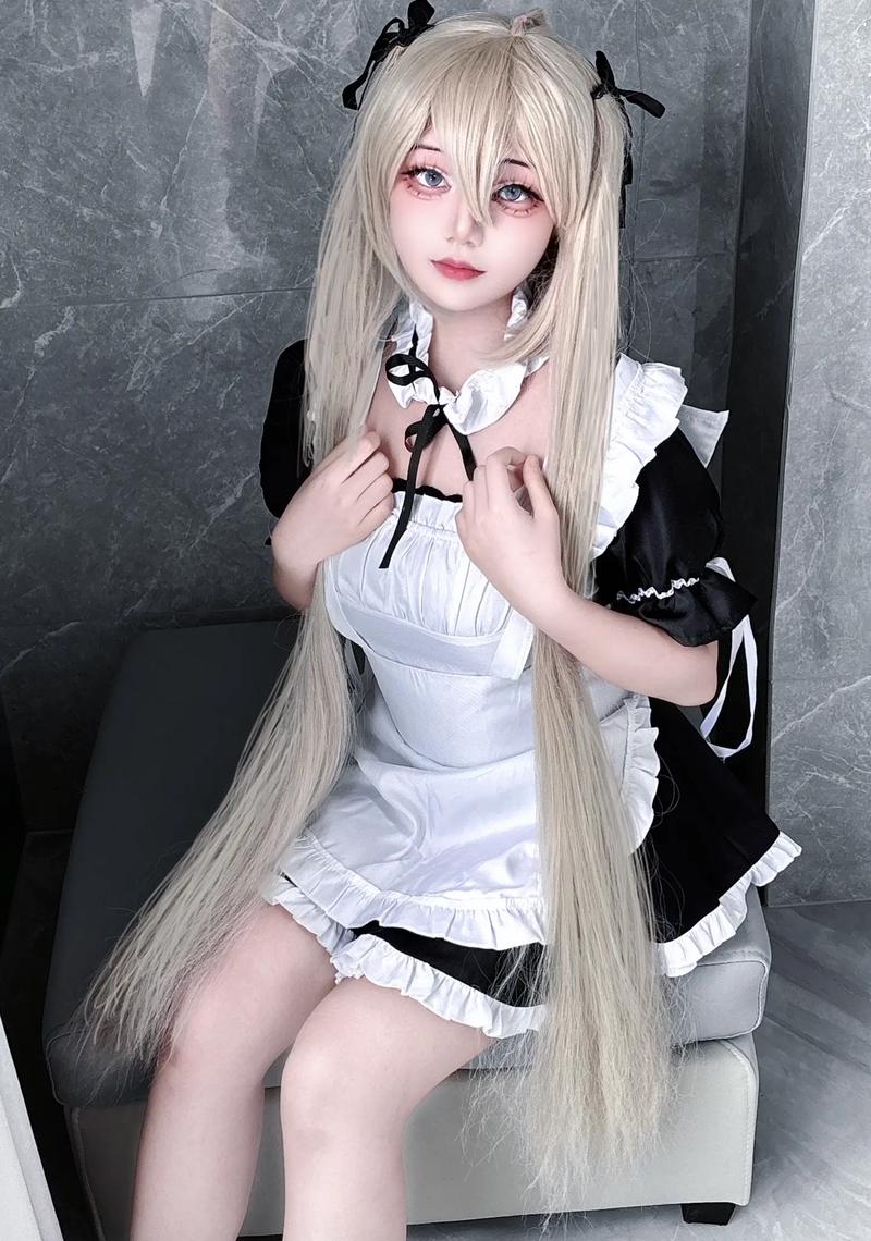 新婚妻子Cosplay生活官方网站:展现Cosplay夫妻的精彩瞬间