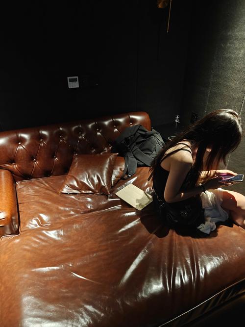 最新都市女友私密约下载地址:高清资源免费下载