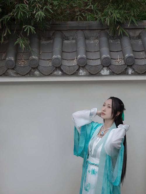 想玩仙剑7月清疏黑暗子秋？这里提供游戏下载！