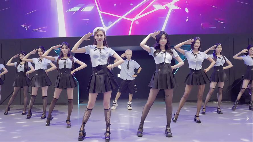 与joy共舞4版本大全:轻松游戏,小白也能玩!