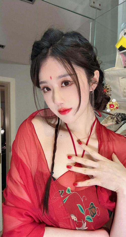 轩子巨二兔官方网站怎么找?虎牙平台快速登录方法!