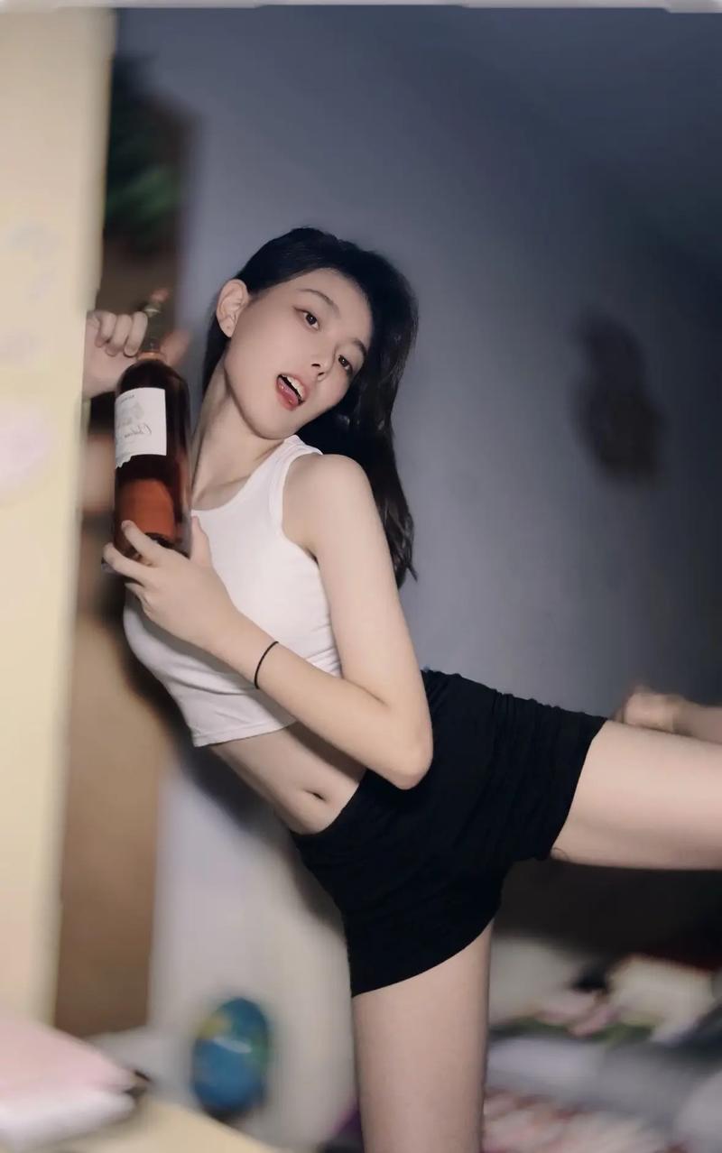 宅男福利!美女养成师绅士游戏让你欲罢不能!