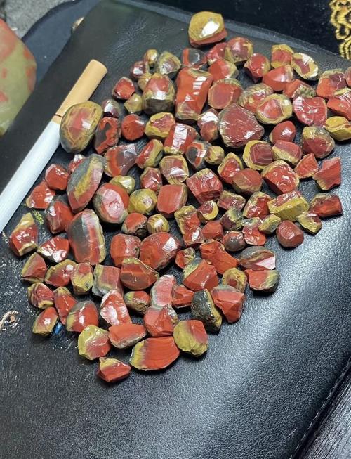 真红玛瑙最新保养怎么做？日常护理小技巧延长使用寿命！